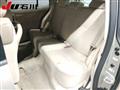 2005 Toyota Raum