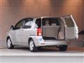 2006 Toyota Raum