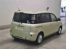 2010 Toyota Sienta