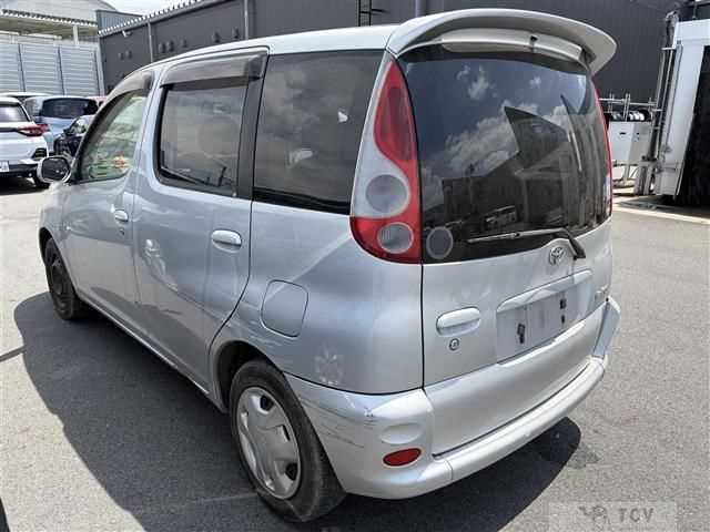 2002 Toyota Fun Cargo