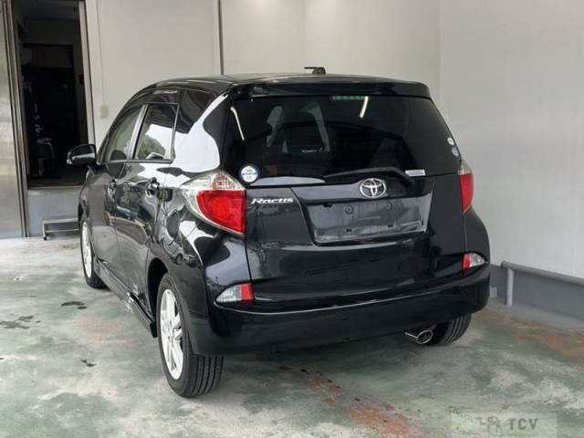 2011 Toyota Ractis