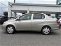 2005 Toyota Platz