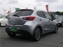 2016 Mazda Demio
