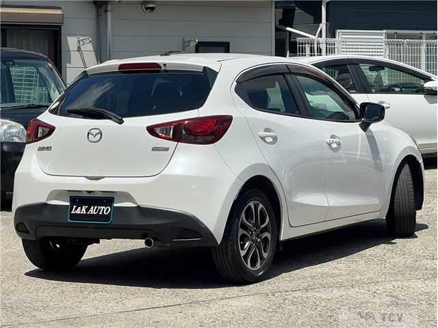 2015 Mazda Demio