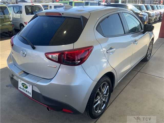 2018 Mazda Demio