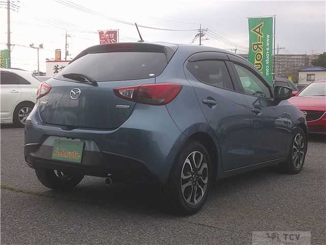 2015 Mazda Demio