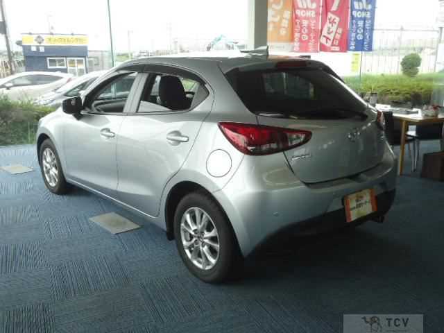 2019 Mazda Demio
