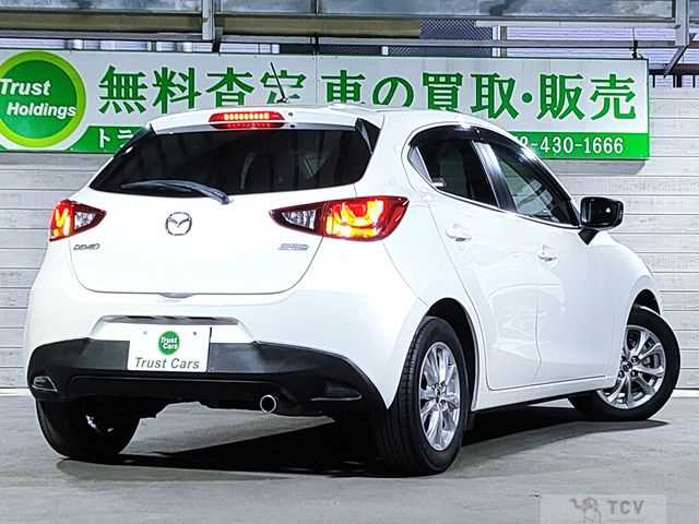 2015 Mazda Demio