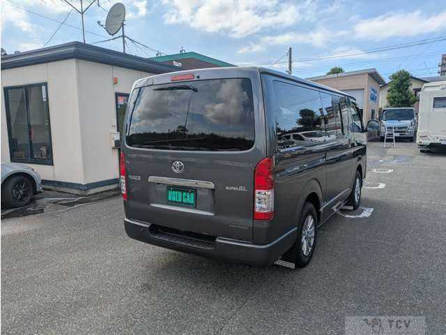 2011 Toyota Hiace Van