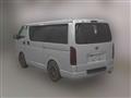 2006 Toyota Hiace Van