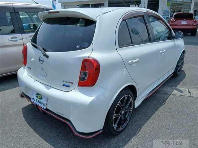 2016 Nissan March