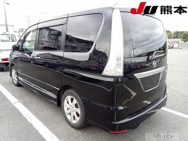2013 Nissan Serena