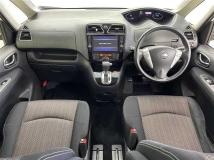 2015 Nissan Serena