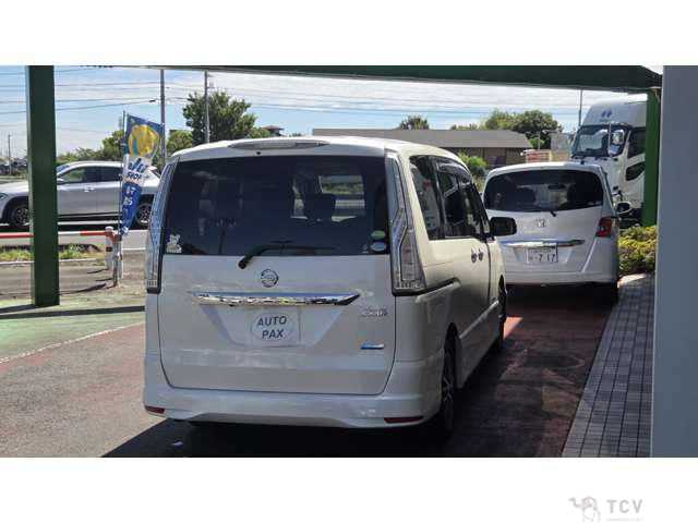 2015 Nissan Serena