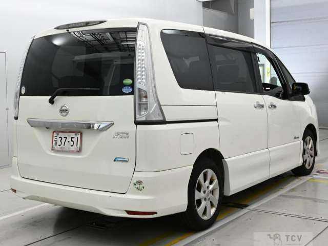 2013 Nissan Serena
