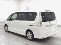 2013 Nissan Serena