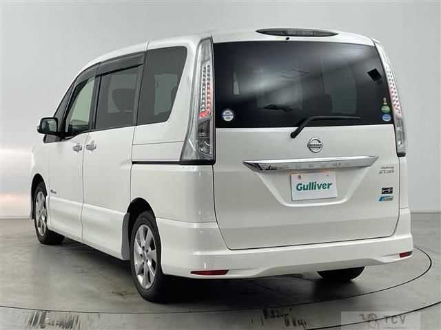 2013 Nissan Serena