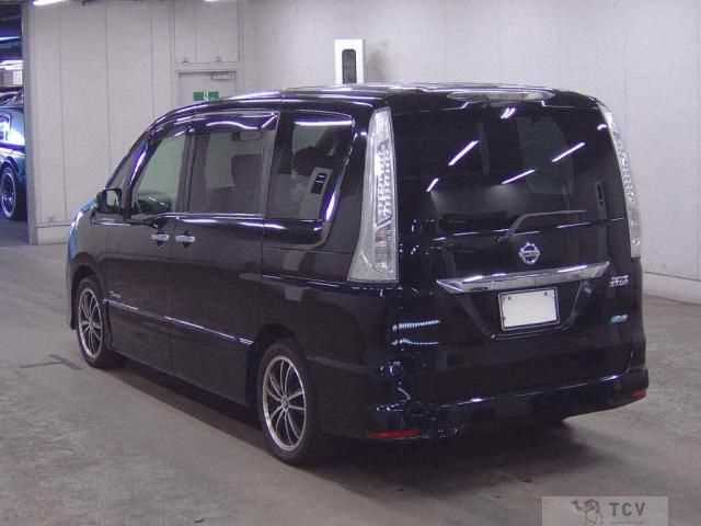 2013 Nissan Serena