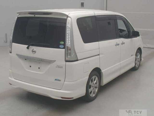 2013 Nissan Serena