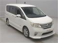 2013 Nissan Serena