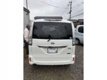 2012 Nissan Serena