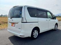 2013 Nissan Serena