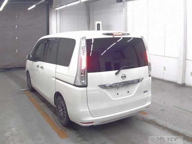 2013 Nissan Serena