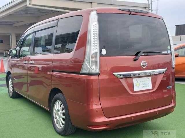 2015 Nissan Serena