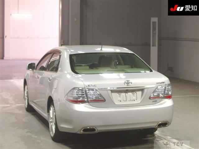 2009 Toyota Crown Hybrid