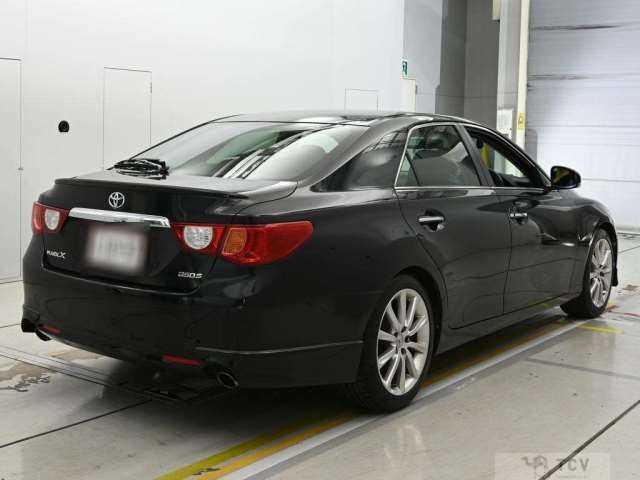 2012 Toyota Mark X