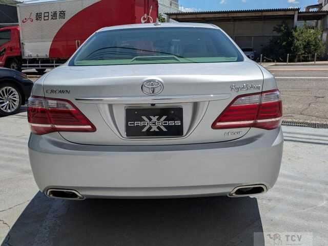 2011 Toyota Crown