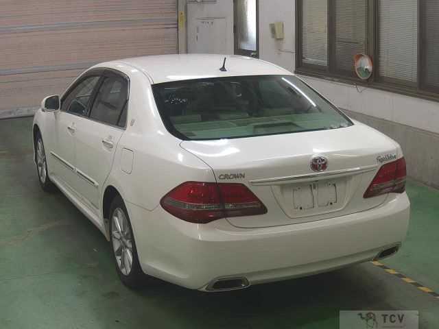 2009 Toyota Crown