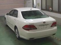 2009 Toyota Crown