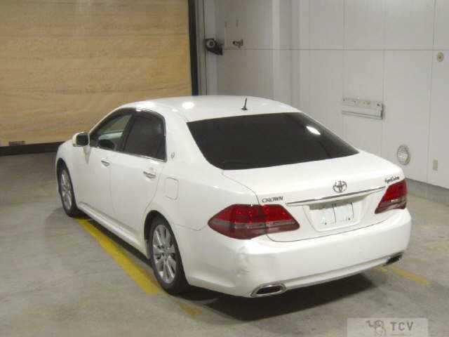 2009 Toyota Crown