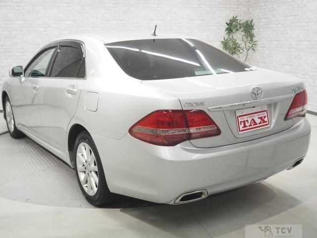 2009 Toyota Crown