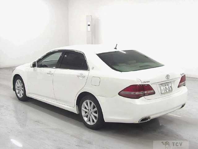 2009 Toyota Crown