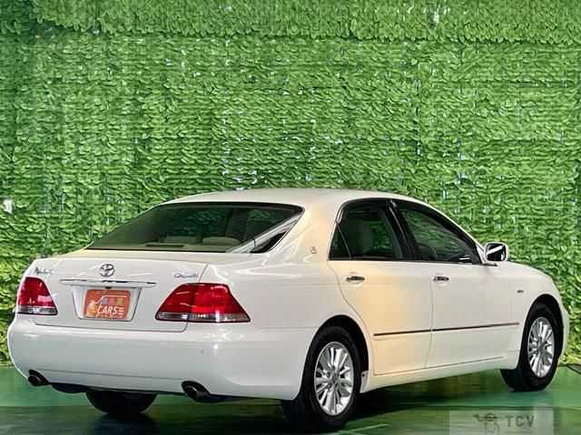 2004 Toyota Crown