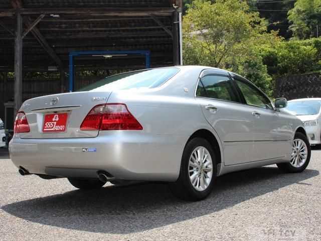 2006 Toyota Crown
