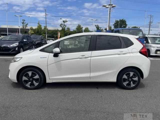 2015 Honda Fit Hybrid