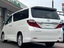 2013 Toyota Alphard