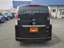 2013 Nissan Serena
