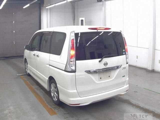 2012 Nissan Serena