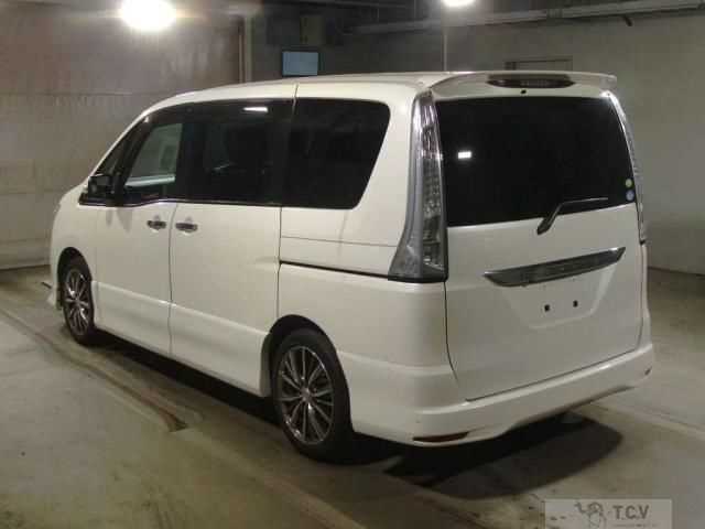 2011 Nissan Serena