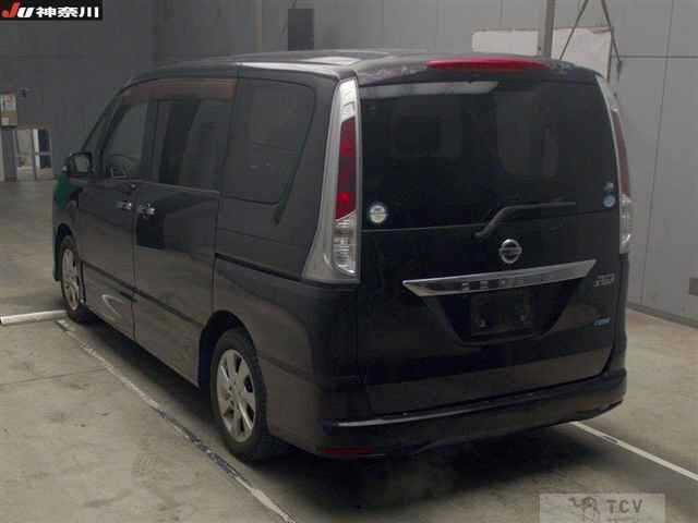 2011 Nissan Serena