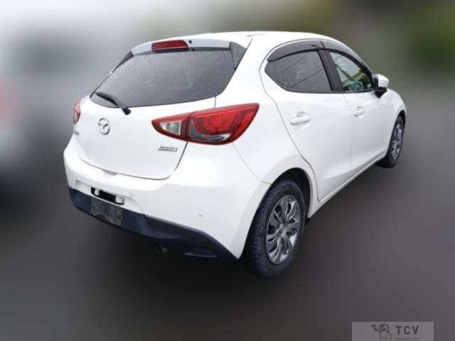 2019 Mazda Demio
