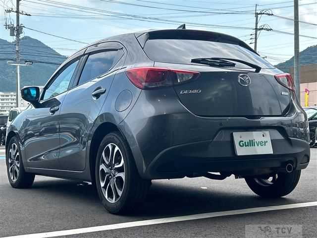 2018 Mazda Demio