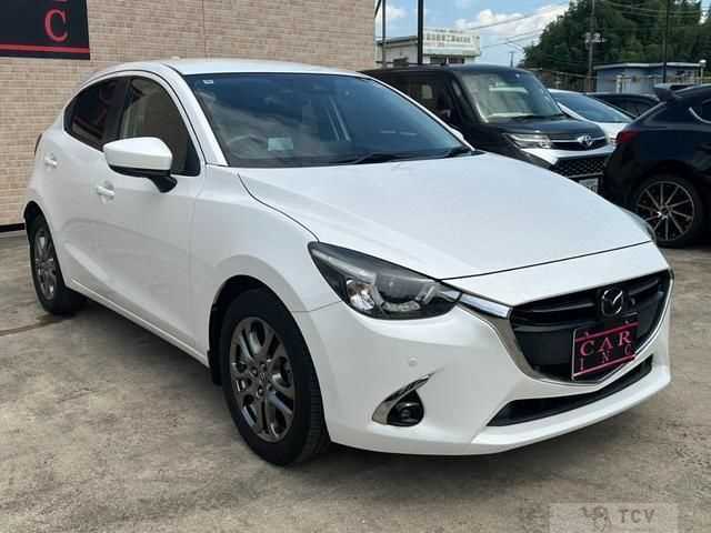 2018 Mazda Demio
