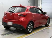 2016 Mazda Demio
