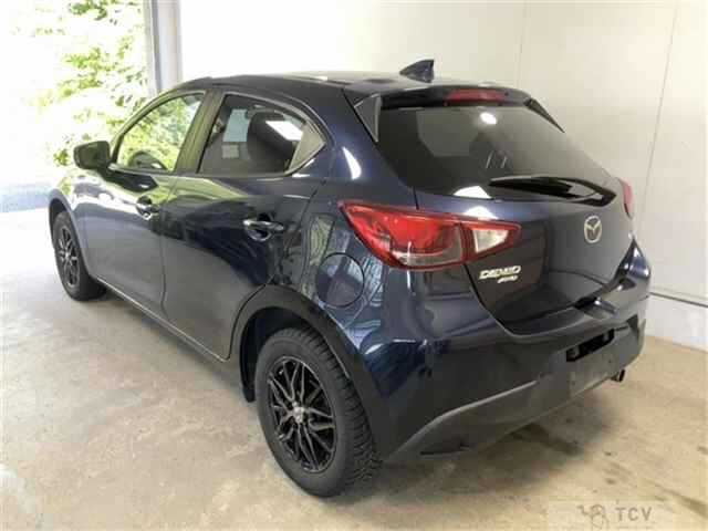 2016 Mazda Demio