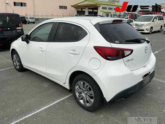 2015 Mazda Demio